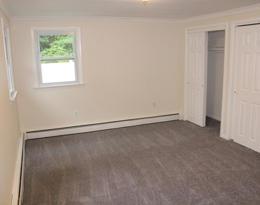 254 Admiral Avenue - Photo Thumbnail 7