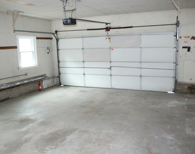 254 Admiral Avenue - Photo Thumbnail 10