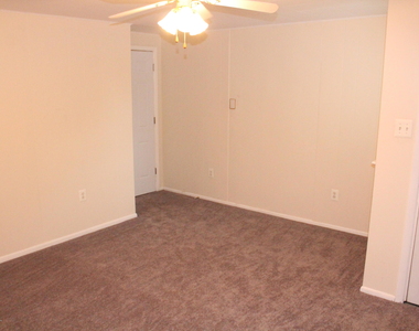 254 Admiral Avenue - Photo Thumbnail 4
