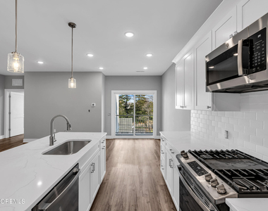 33 Union Avenue - Photo Thumbnail 30