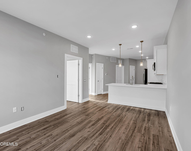 33 Union Avenue - Photo Thumbnail 41