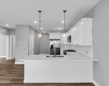 33 Union Avenue - Photo Thumbnail 10