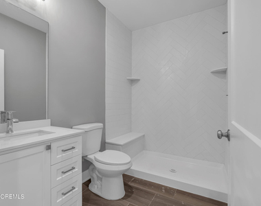 33 Union Avenue - Photo Thumbnail 23