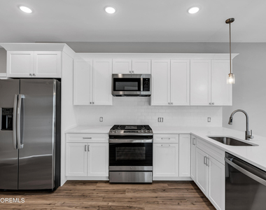 33 Union Avenue - Photo Thumbnail 39