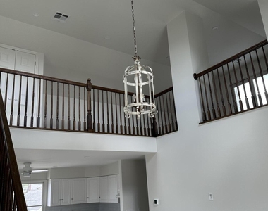 208 16th Avenue - Photo Thumbnail 3