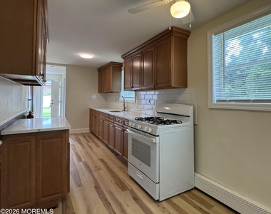 410 2nd Ave - Photo Thumbnail 4