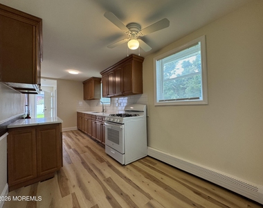 410 2nd Ave - Photo Thumbnail 5