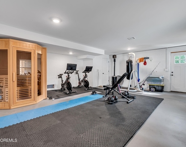 46 Hudson Avenue - Photo Thumbnail 24