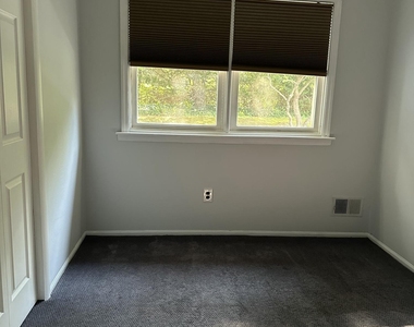 101 Waterfront Drive - Photo Thumbnail 13