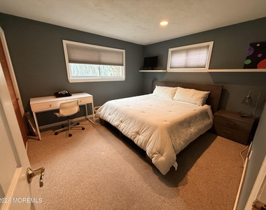 7 Carole Drive - Photo Thumbnail 13