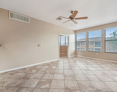 6900 E Princess Drive - Photo Thumbnail 4