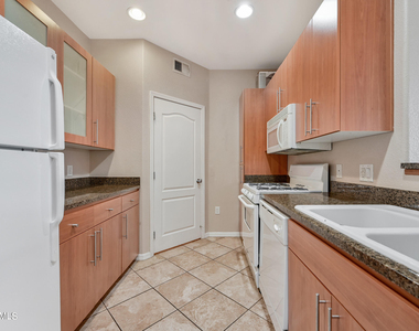6900 E Princess Drive - Photo Thumbnail 7