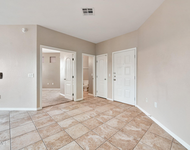 6900 E Princess Drive - Photo Thumbnail 3