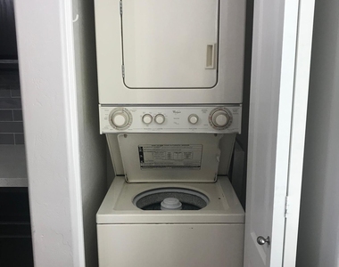 736 S Beck Avenue - Photo Thumbnail 8