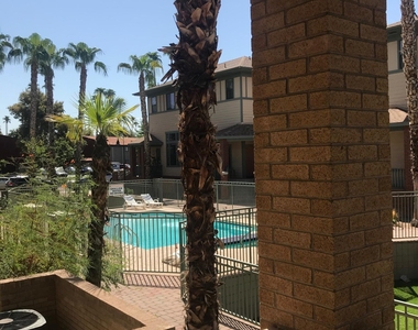 736 S Beck Avenue - Photo Thumbnail 2