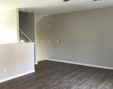 736 S Beck Avenue - Photo Thumbnail 21