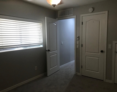 736 S Beck Avenue - Photo Thumbnail 14