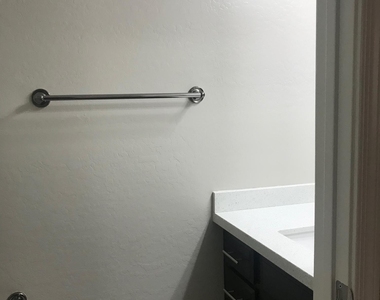 736 S Beck Avenue - Photo Thumbnail 11