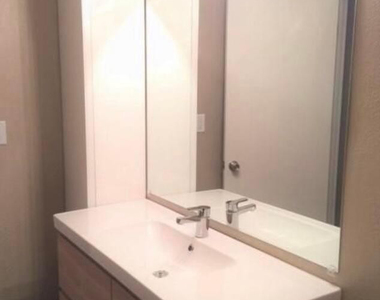 6122 W Morten Avenue - Photo Thumbnail 8