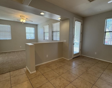 5319 W Paso Trail - Photo Thumbnail 4