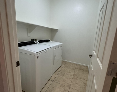 5319 W Paso Trail - Photo Thumbnail 30