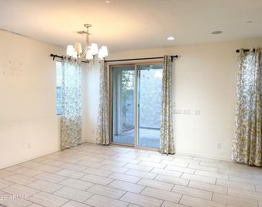 4737 E Betty Elyse Lane - Photo Thumbnail 5