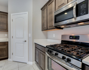 13634 W Briles Road - Photo Thumbnail 12