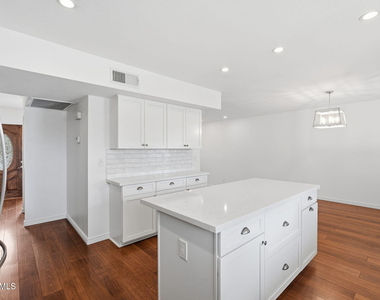 8355 E Stella Lane - Photo Thumbnail 10