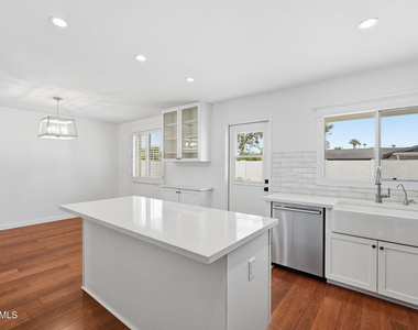 8355 E Stella Lane - Photo Thumbnail 12
