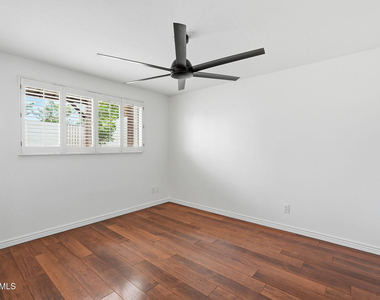 8355 E Stella Lane - Photo Thumbnail 19