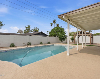 8355 E Stella Lane - Photo Thumbnail 35