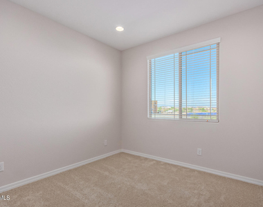 25515 S 231st Street - Photo Thumbnail 31