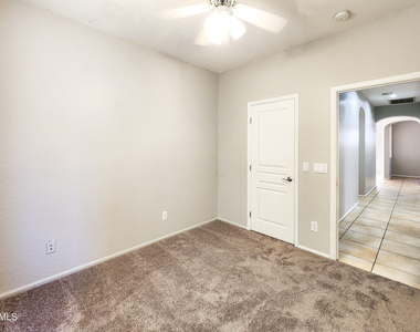 10625 W Salter Drive - Photo Thumbnail 17