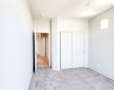 10625 W Salter Drive - Photo Thumbnail 23