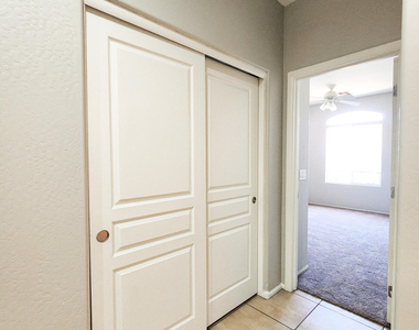 10625 W Salter Drive - Photo Thumbnail 21