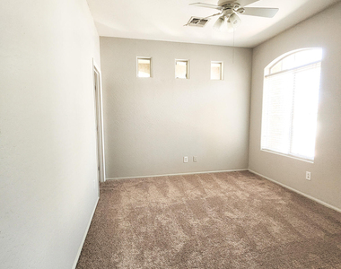 10625 W Salter Drive - Photo Thumbnail 19