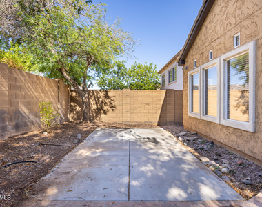 10625 W Salter Drive - Photo Thumbnail 26