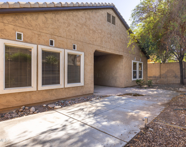 10625 W Salter Drive - Photo Thumbnail 27