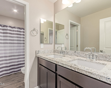 2071 E Piedmont Place - Photo Thumbnail 23