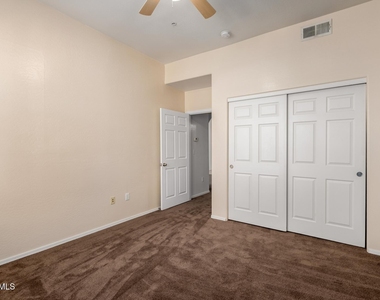 14575 W Mountain View Boulevard - Photo Thumbnail 18
