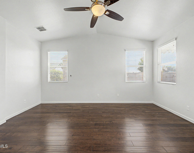 7203 E Onza Avenue - Photo Thumbnail 12