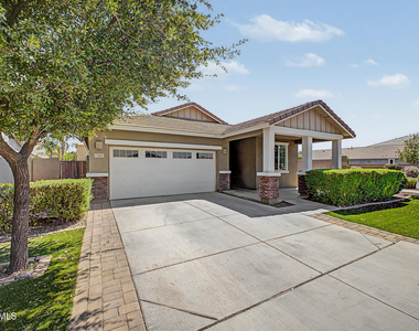 7203 E Onza Avenue - Photo Thumbnail 1