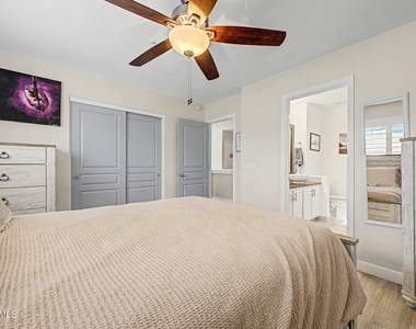 15550 N Frank Lloyd Wright Boulevard - Photo Thumbnail 15