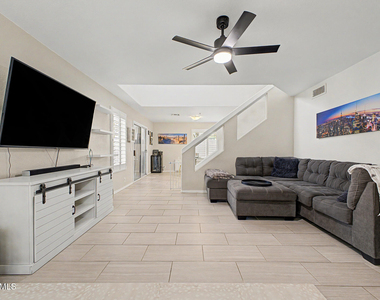 15550 N Frank Lloyd Wright Boulevard - Photo Thumbnail 4