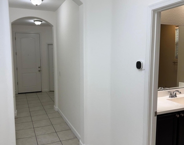 41326 W Jenna Lane - Photo Thumbnail 14