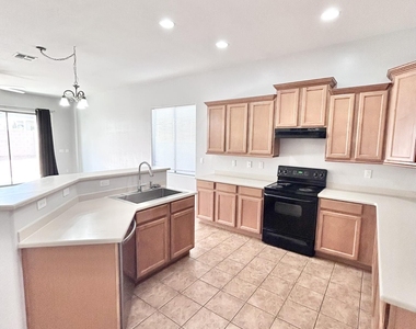 3483 W Morgan Lane - Photo Thumbnail 8