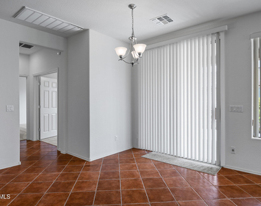 42406 W Falling Star Drive - Photo Thumbnail 10