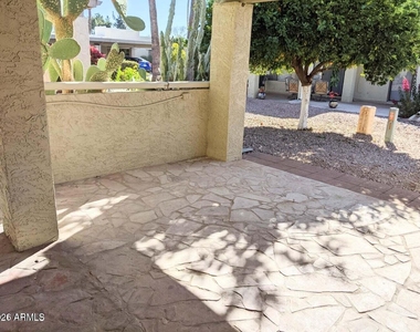 7733 E Columbine Way - Photo Thumbnail 15