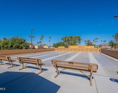 7733 E Columbine Way - Photo Thumbnail 19
