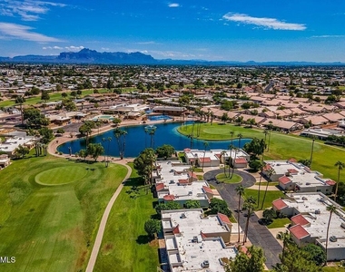 7733 E Columbine Way - Photo Thumbnail 1